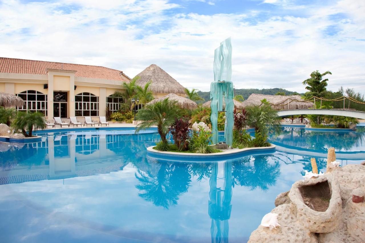 La Ensenada Beach Resort Tela Luaran gambar