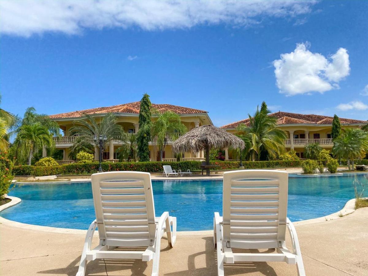 La Ensenada Beach Resort Tela Luaran gambar
