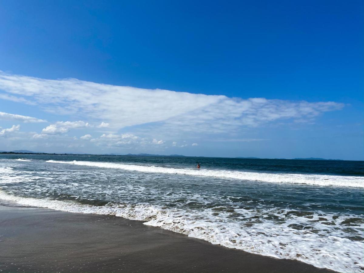 La Ensenada Beach Resort Tela Luaran gambar