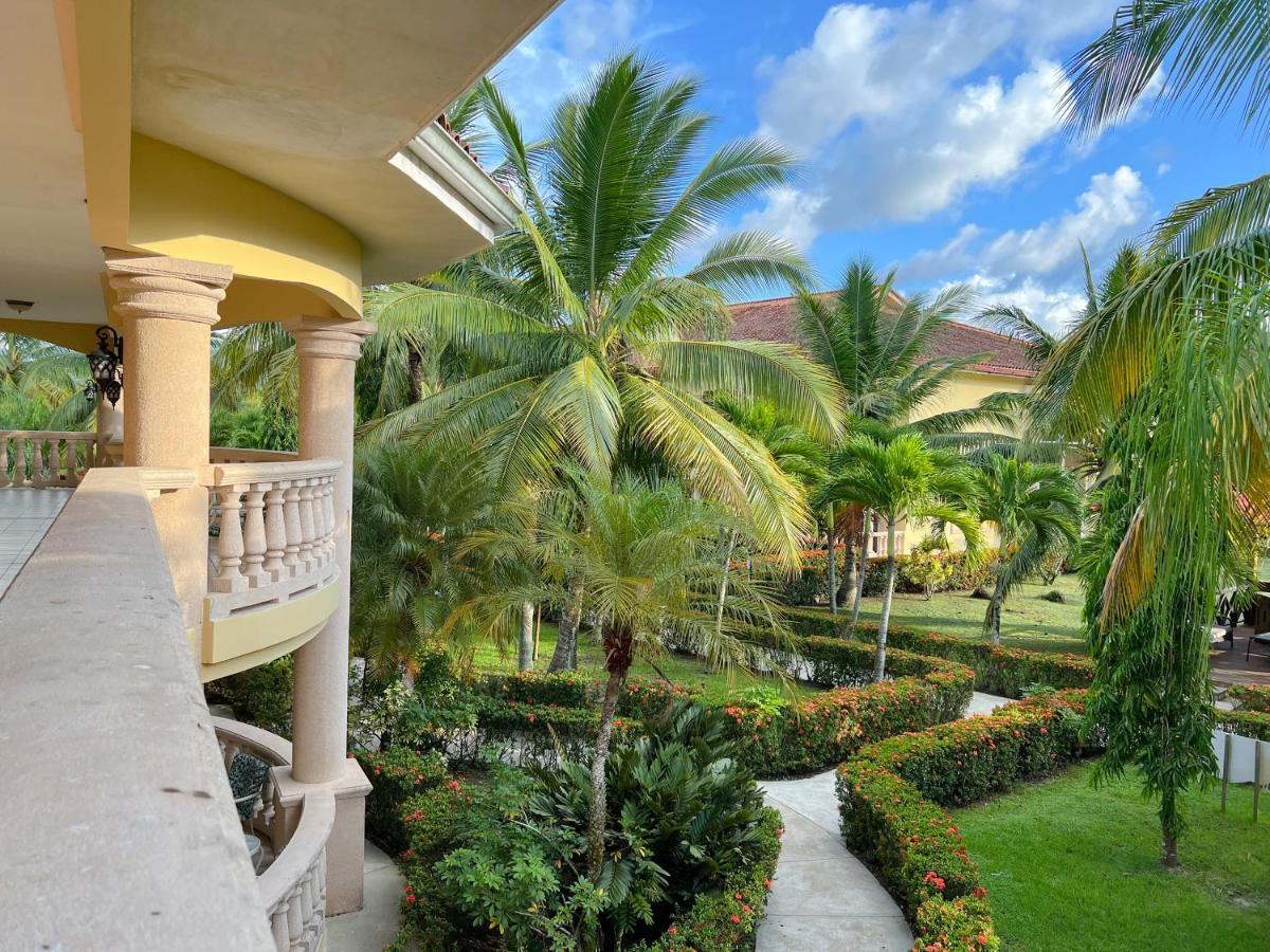 La Ensenada Beach Resort Tela Luaran gambar