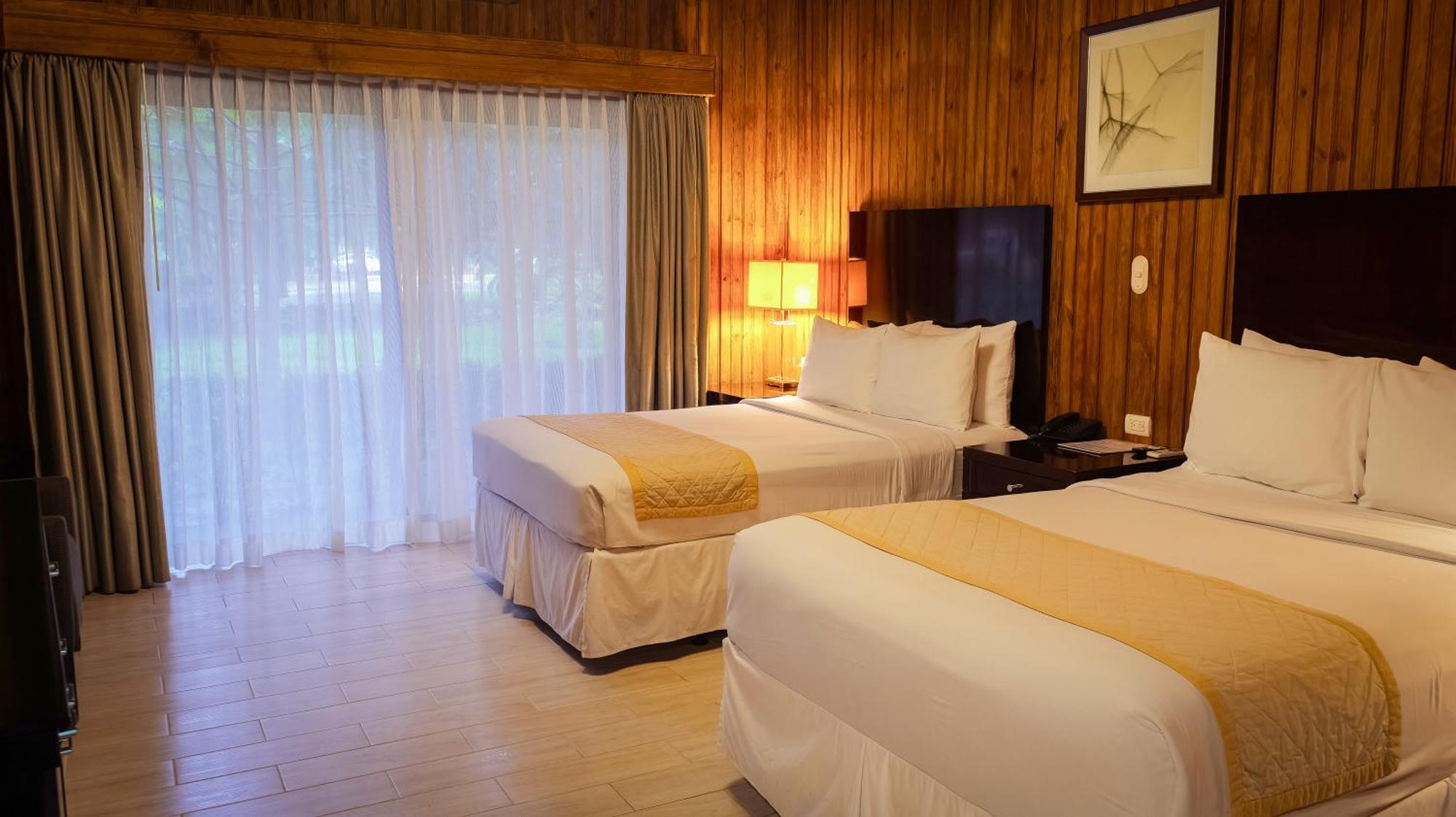 La Ensenada Beach Resort Tela Luaran gambar