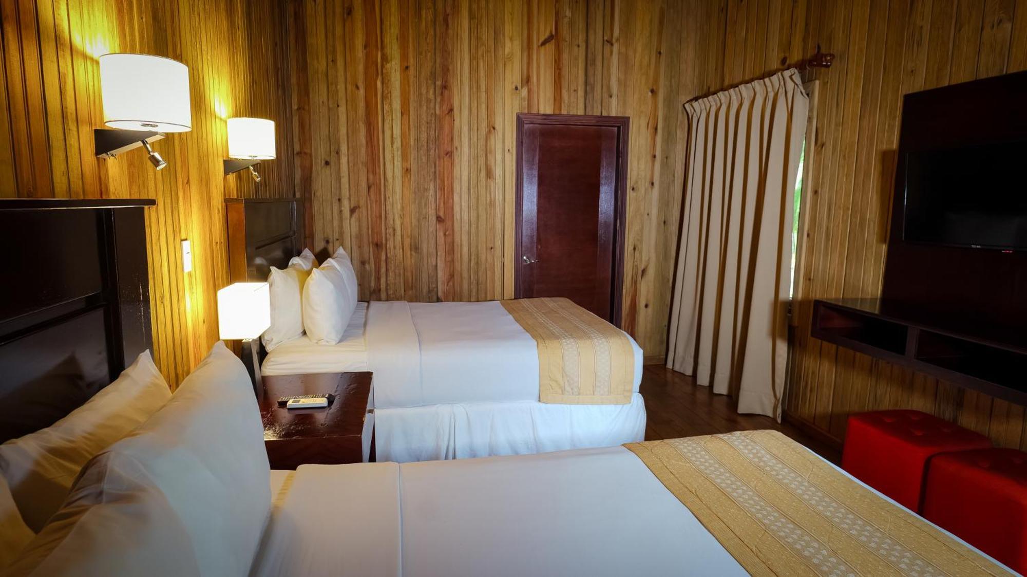 La Ensenada Beach Resort Tela Luaran gambar